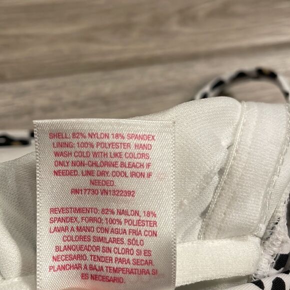 Xhilaration Leopard Cutout One Piece Swimsuit NEW - Picture 4 of 5